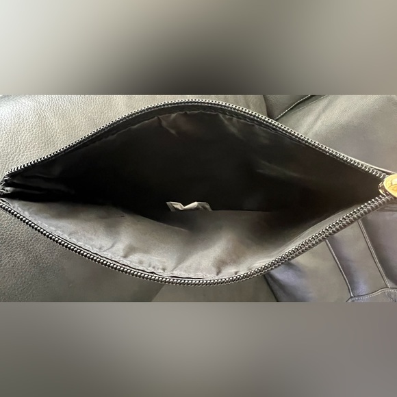 Victoria’s Secret Sequence Wristlet/Make-Up Bag - Picture 4 of 7